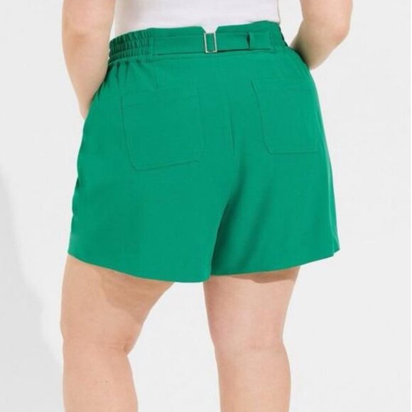 Torrid Size 20 Green Wide Leg Studio Crepe Shorts - Picture 2 of 7